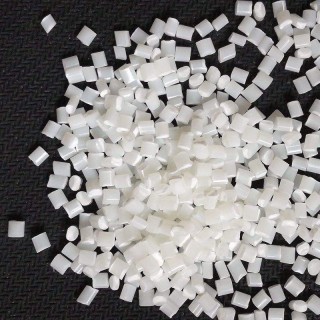 一包塑胶原料多重(塑胶原料多少钱一公斤)