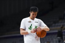 郭艾伦22分钟32分的简单介绍
