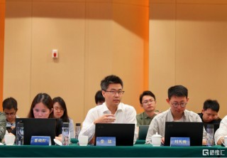 珍酒李渡(6979.HK)召开投资者交流会，贝莱德、富国基金等40多家投资机构参加