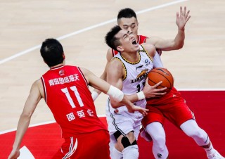 辽宁男篮今日现场直播(辽宁男篮今日现场直播几点)
