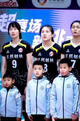 中国女排最新比赛现场直播(中国女排最新比赛现场直播在哪看)
