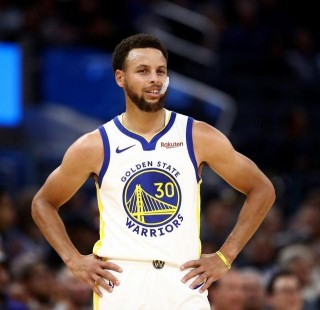 库里十佳球(库里十佳球生涯10佳球)