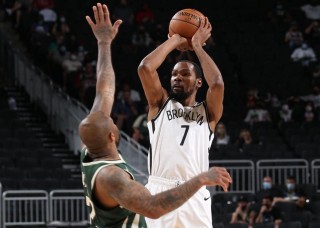 nba篮网vs雄鹿(NBA篮网vs雄鹿G3)