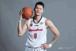 篮球排行榜前十名的篮球(什么牌子的篮球更好最耐用)