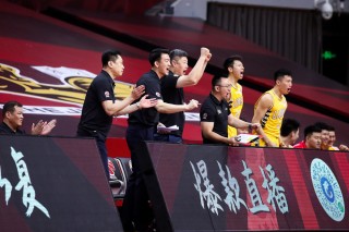 今晚直播cba(今晚直播CBA比赛)