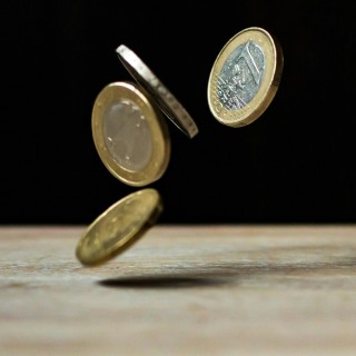 如何了解ETF黄金持仓量的变化情况？这种变化情况如何影响市场预期？