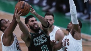 nba季后赛大比分最新(nba季后赛比分情况2020最新)