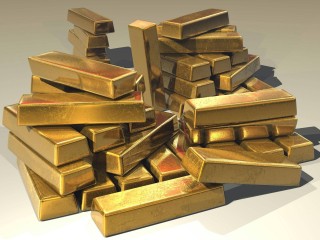 如何选择合适的平台进行贵金属现货黄金交易？这些平台有哪些潜在的风险？