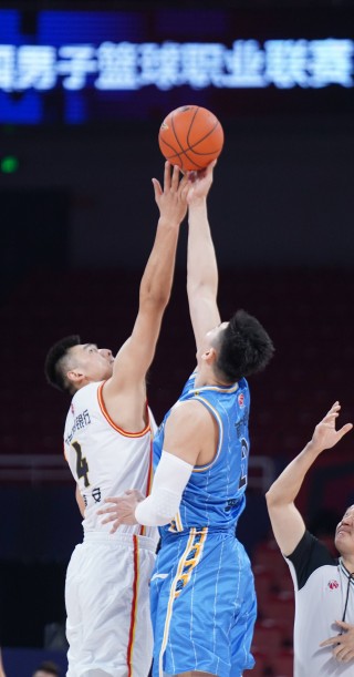 今天的cba篮球赛(辽宁男篮今晚比赛直播)