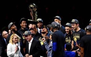 nba十大经典总决赛(nba十大经典总决赛是哪一年)