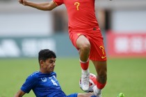 中国男足vs乌兹别克斯坦(中国男足vs乌兹别克斯坦12强赛)