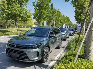 越降价越贵 比2019年贵3.7万！国人买车均价快突破18万元：大家更爱买增程