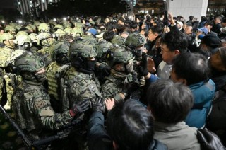韩国紧急 *** 追踪：军管司令部发布一号令 韩军无视国会决议