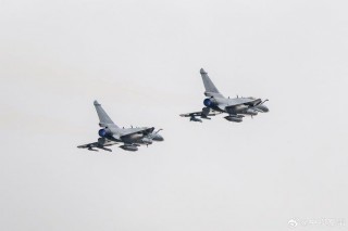 直击！南部战区空军航空兵“空战”演练现场