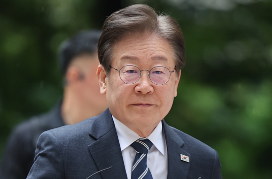 执政党要求 ***  在野党推动弹劾 尹锡悦正遭遇空前危机  第2张