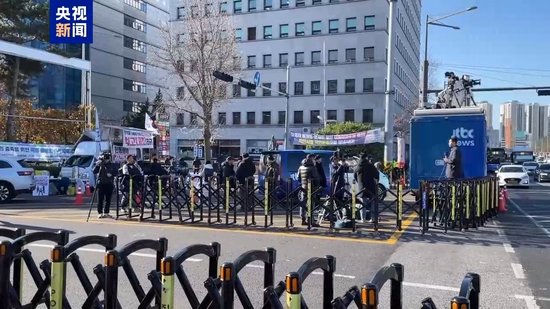 执政党要求 ***  在野党推动弹劾 尹锡悦正遭遇空前危机  第4张