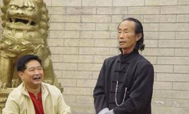 李嘉诚，多事之秋(李嘉诚的对联谁写的)  第2张