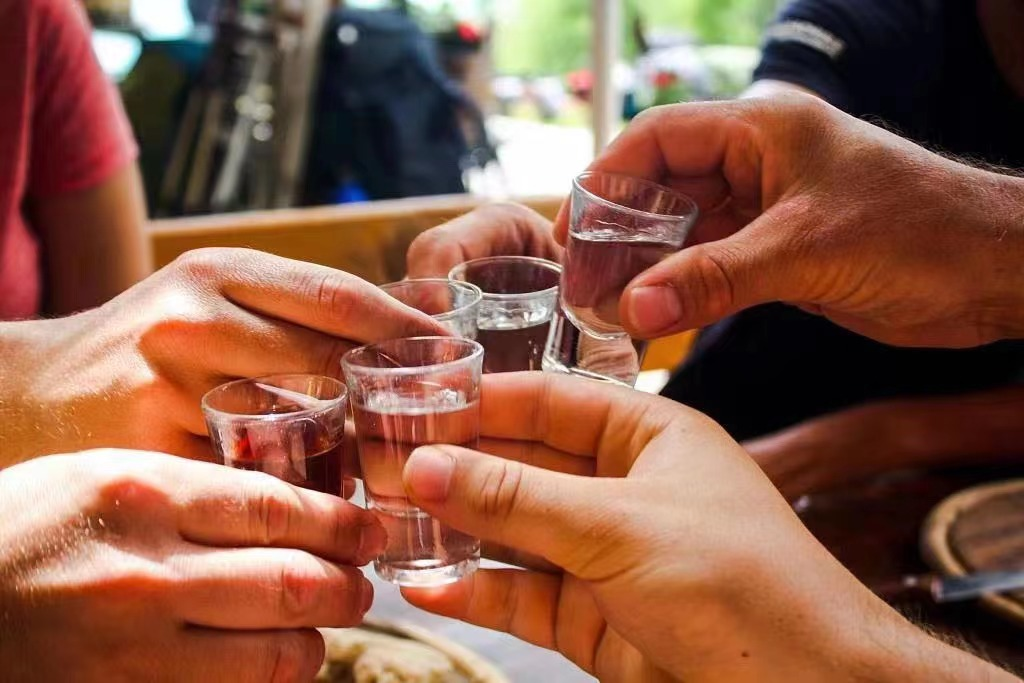 让年轻人爱上白酒，不是伪命题(让年轻人爱上白酒,不是伪命题吧)  第2张
