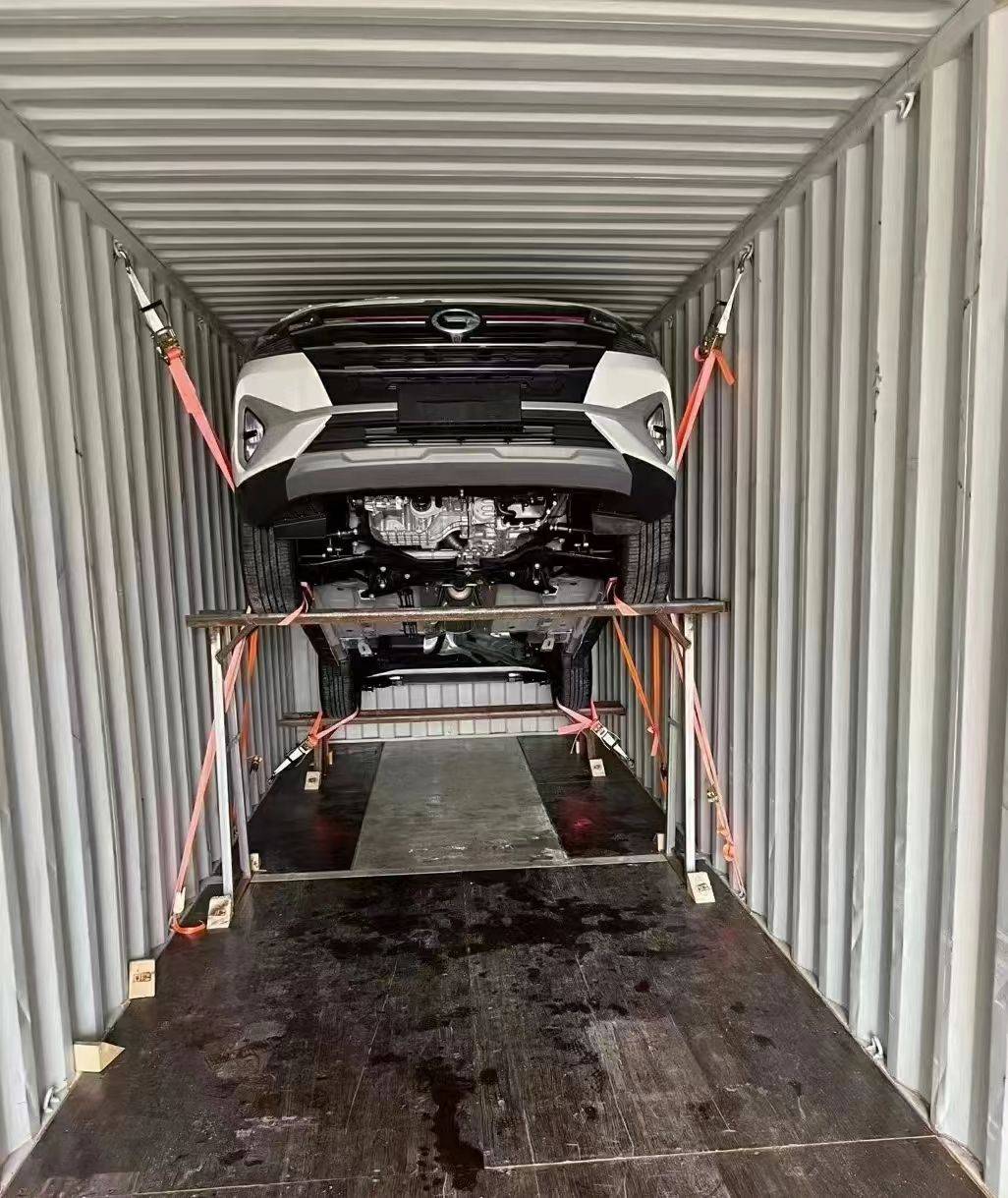 一线操作工见证新能源汽车出口腾飞(我国新能源汽车出口现状问题及对策研究)  第2张