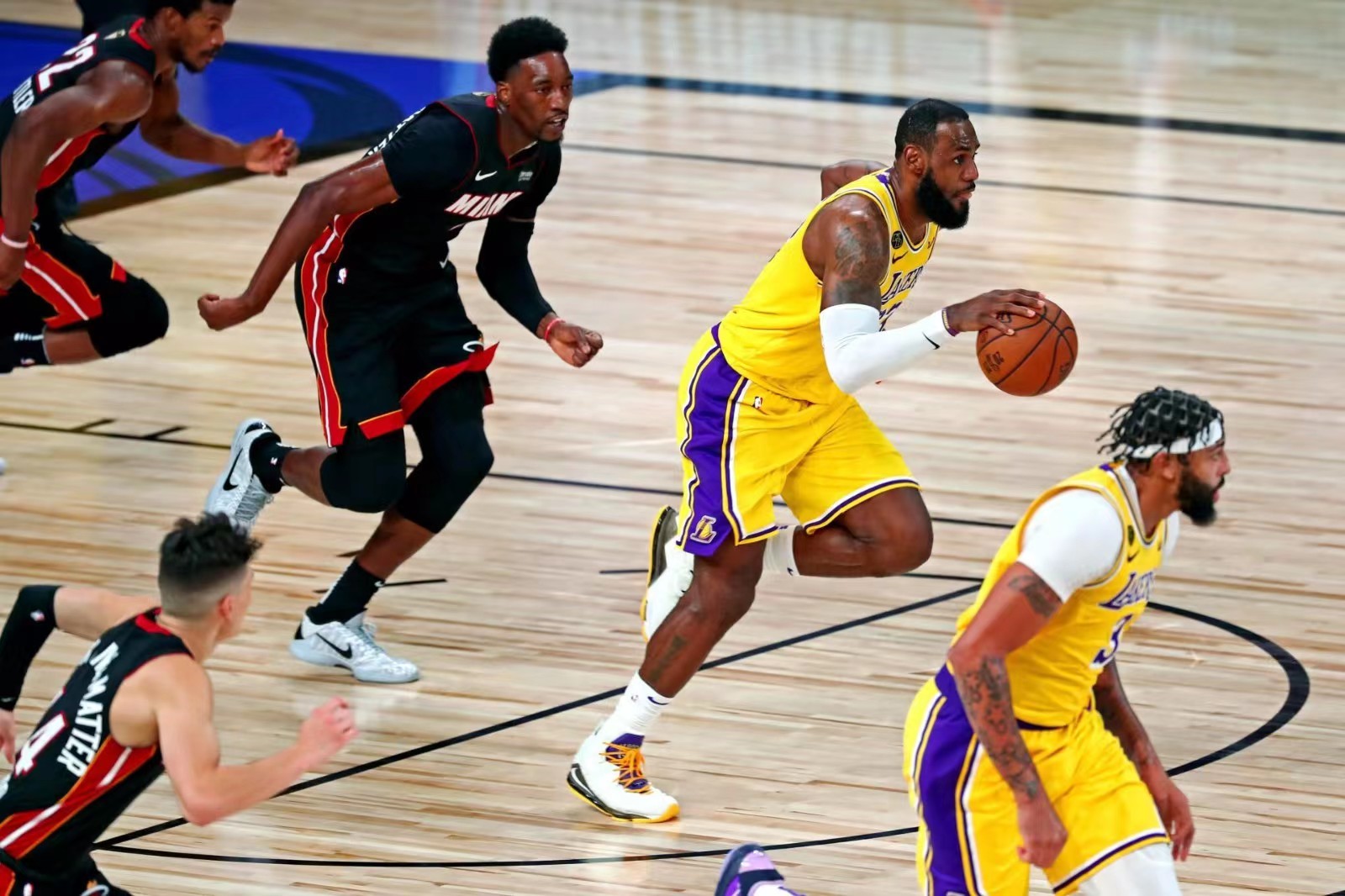 2017年nba总决赛第三场(2017nba总决赛第三场录像回放)  第1张