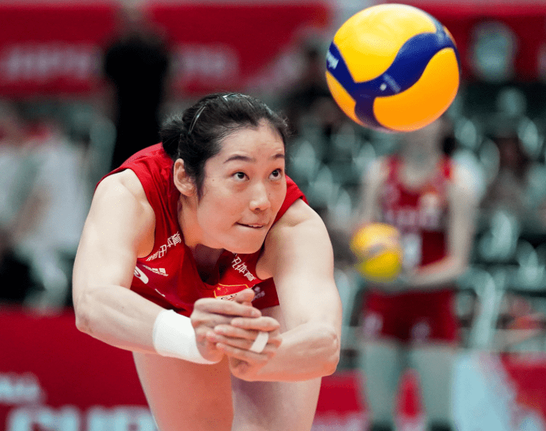 朱婷官宣回归中国女排(朱婷官宣回归中国女排队员是谁啊视频)  第1张