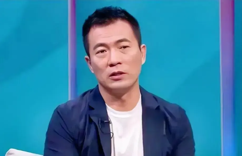 2000欧洲杯意大利vs荷兰黄健翔(2000欧洲杯意大利vs荷兰黄健翔解说)  第2张
