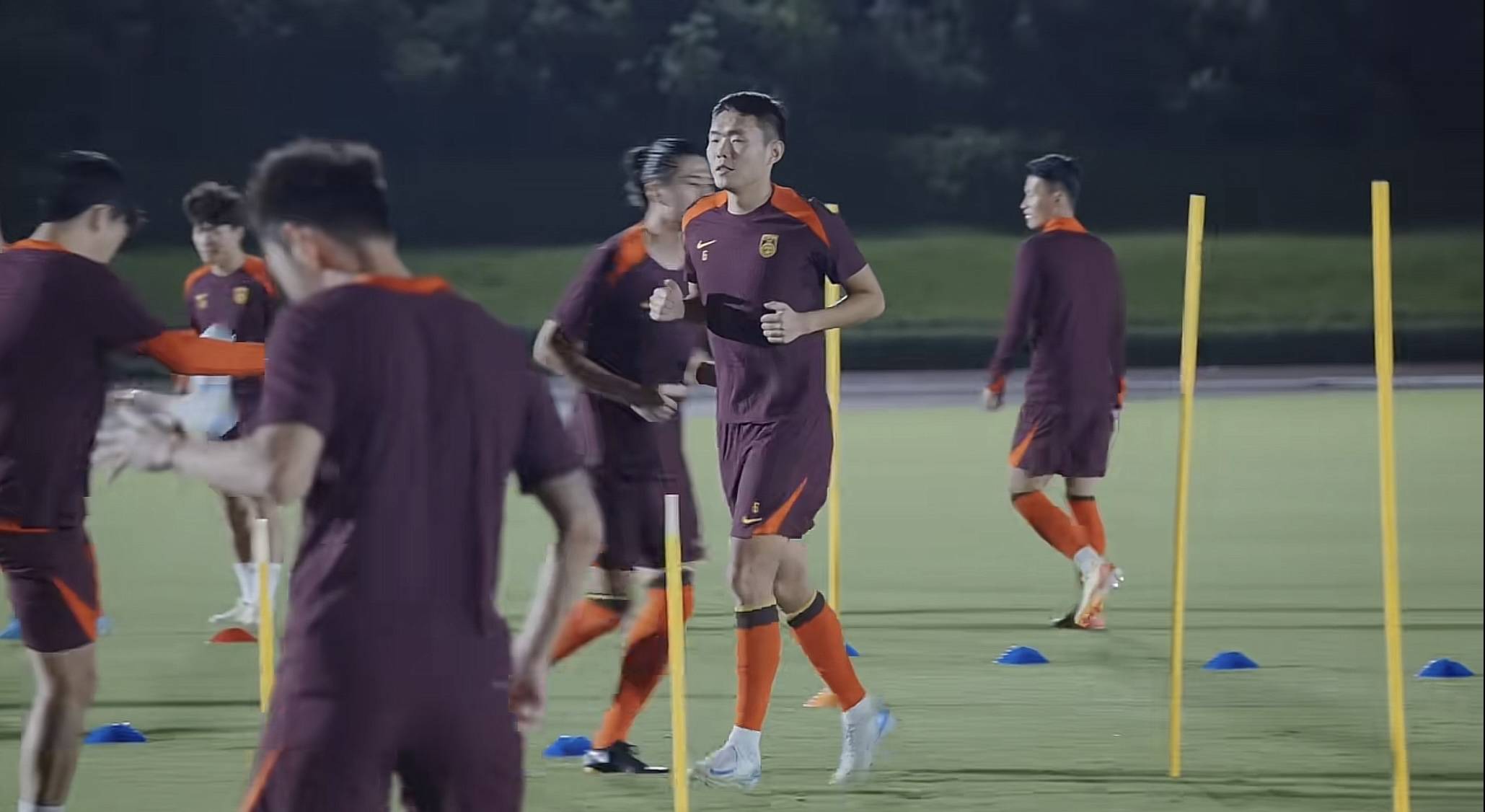 中国男足比赛直播(中国男足比赛直播回放)  第2张