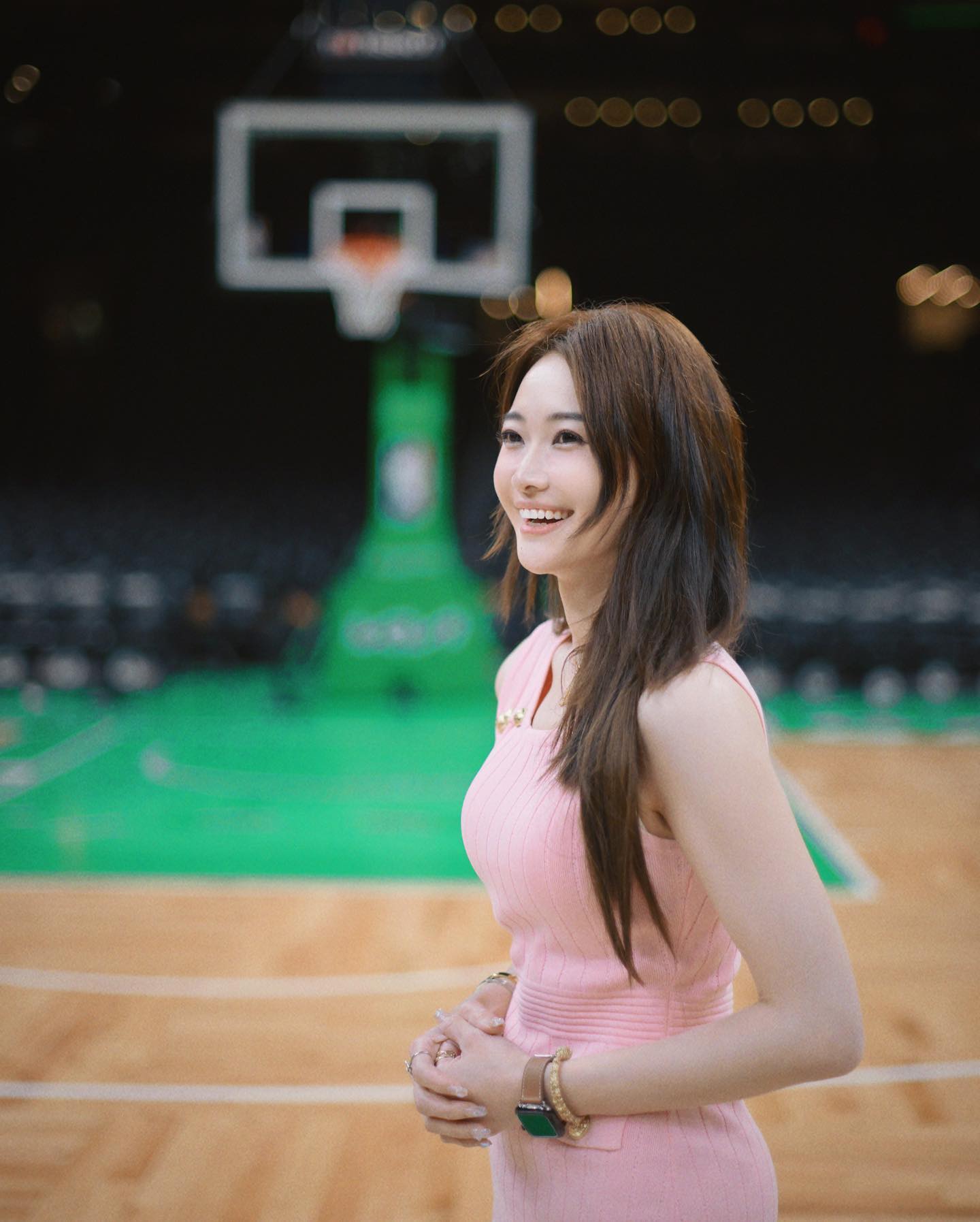 体育直播吧在线观看(jrs直播nba无插件直播)  第1张
