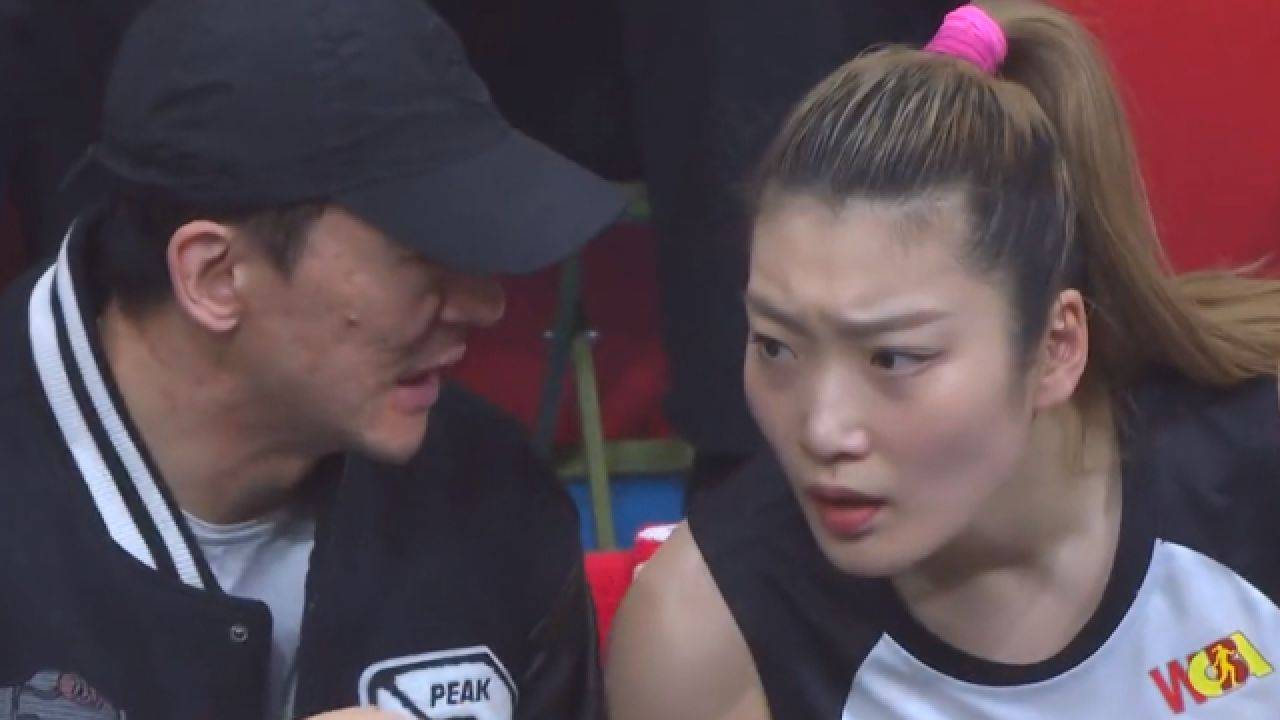 女篮李梦的老公(女篮李梦的老公是谁张隆多高)  第2张