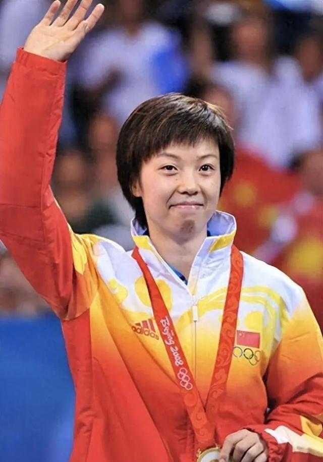 国乒女单冠军退役(国乒女单冠军退役了吗)  第1张